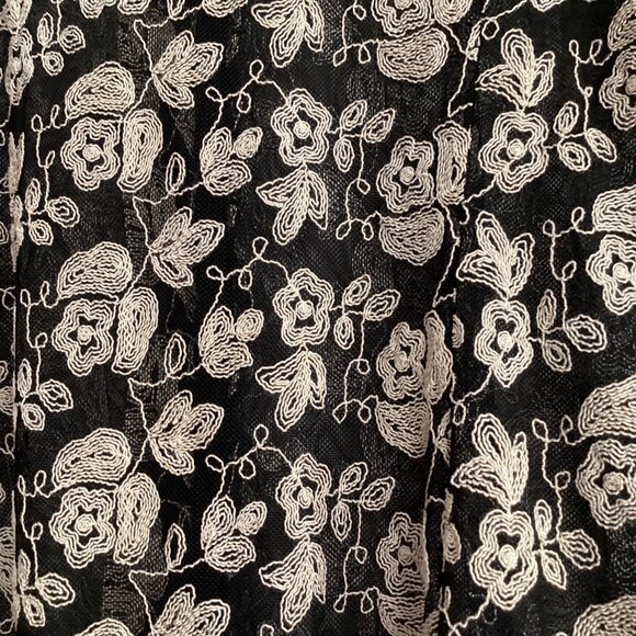 Talbots Womens Sheer Floral Embroidered Jacket Size 12 Black & White Nylon/Rayon - Picture 10 of 15